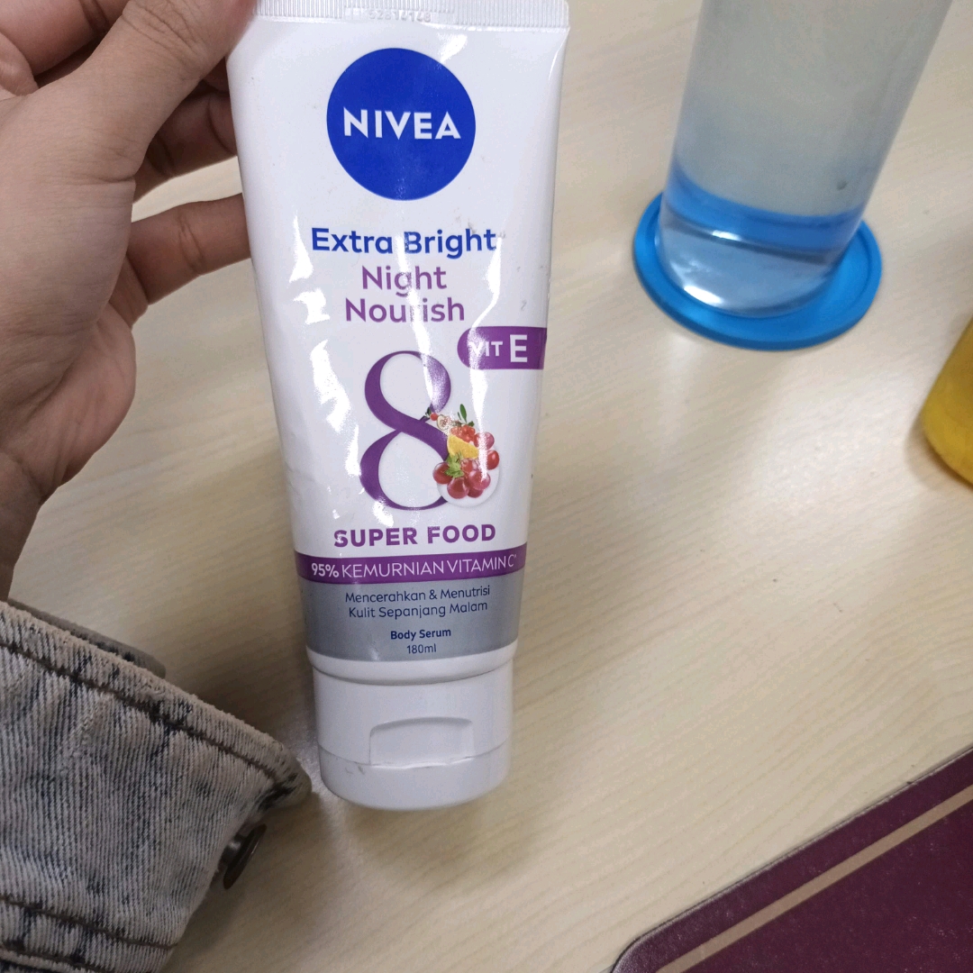 Extra Bright Night Nourish Super Food imgfdn-d183b607-4d52-403f-bc67-c4af1947a99c