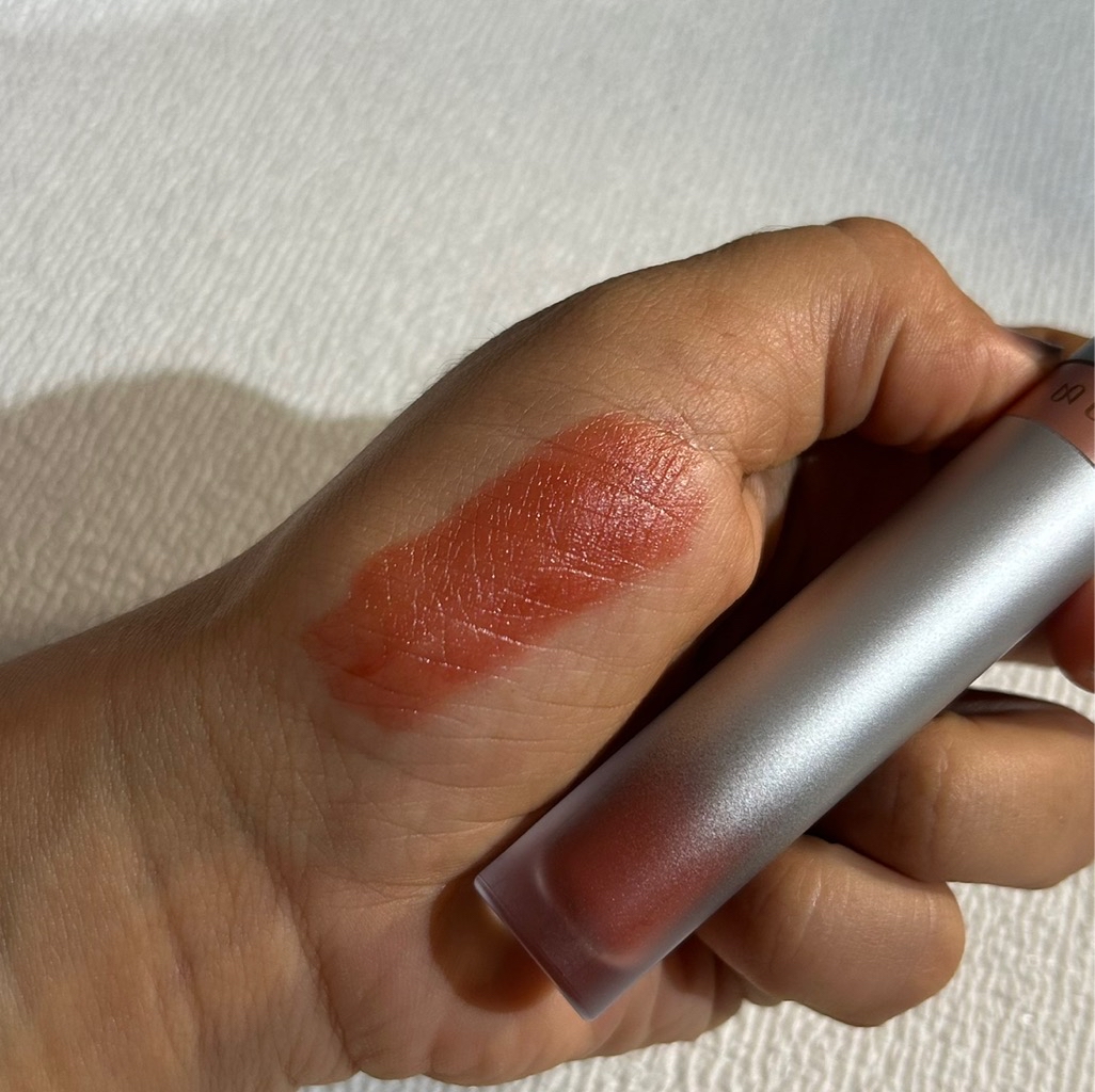 Delicate Moisture Lip Tint - 02 Rose Latte imgfdn-4c5ebfe4-ec61-4c11-bad7-08a50cebf346