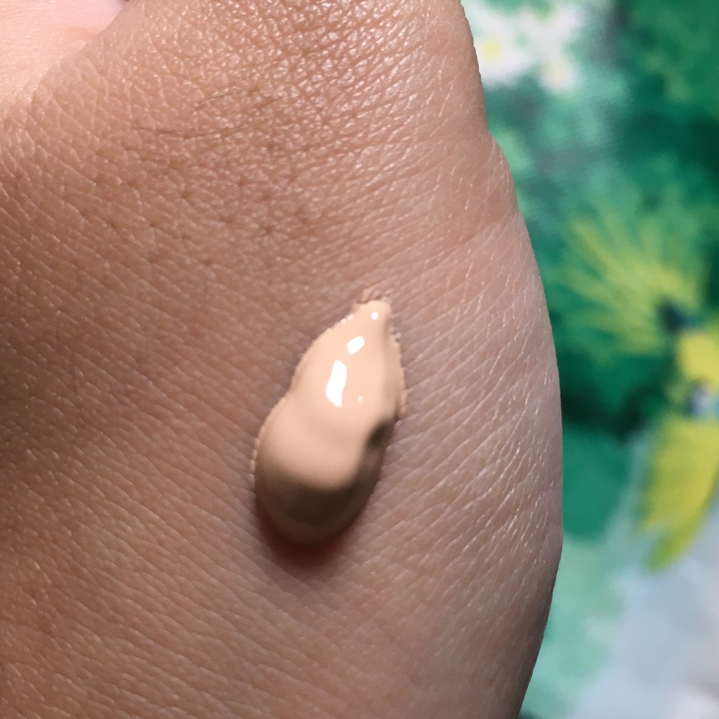 Flawless Blurring Skin Tint - 01 Buttercream imgfdn-f1e38395-e415-4376-a0fb-7496e2aca5fa