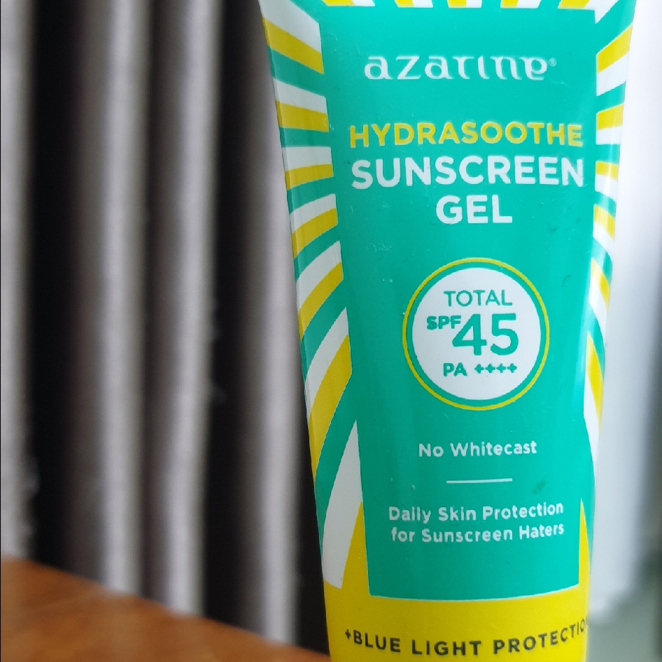 Hydrasoothe Sunscreen Gel SPF 45+++ imgfdn-45c8f1ab-9b4d-49ea-a32c-cf5a13e0d96e