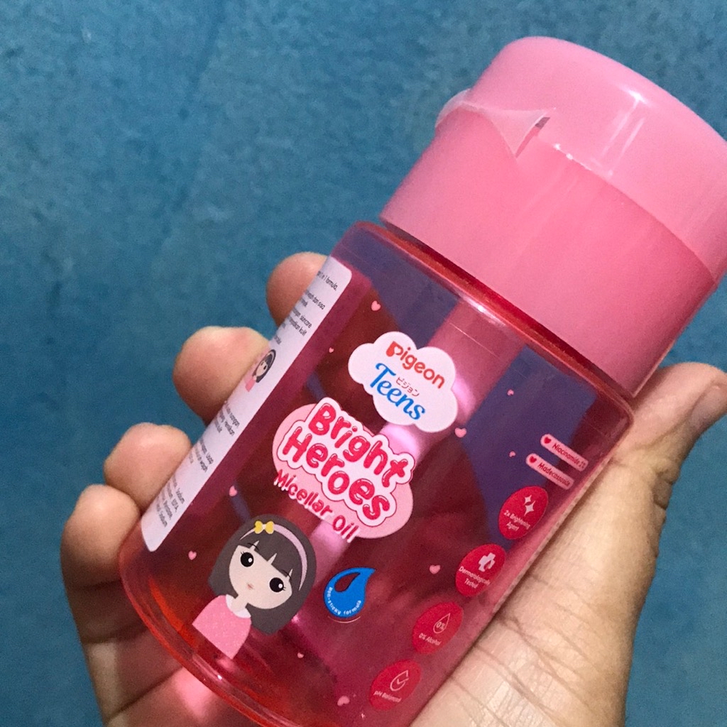 Bright Heroes Micellar Water imgfdn-c8bfdf93-7d0b-48e8-aeb4-0ae9a44e52f2