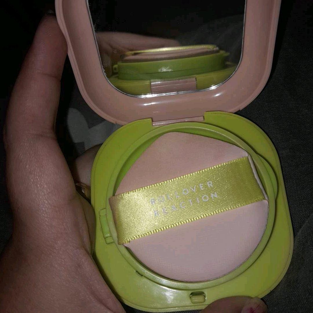 PLUMP Skin Loving Blurring Cushion SPF 29 PA+++ - Creme imgfdn-9b29bed0-b212-4a72-a8e9-c5eb22dbd7ff