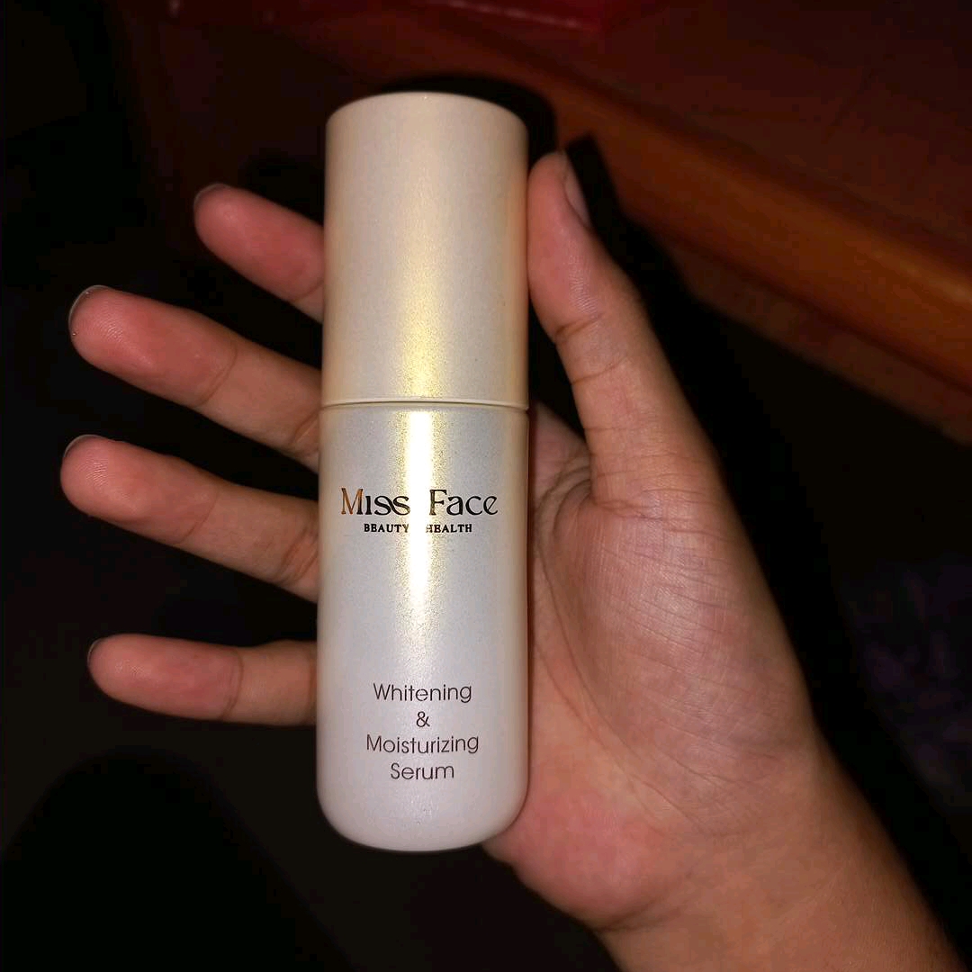 Whitening and Moisturizing Serum imgfdn-c6c8a712-4e3a-4258-bf81-8b0c783a266f