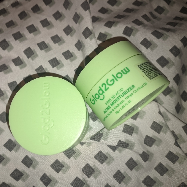 Kiwi 3D Acid Acne Moisturizer imgfdn-352a4c2b-d380-4178-b6bb-7c8e0570dac6