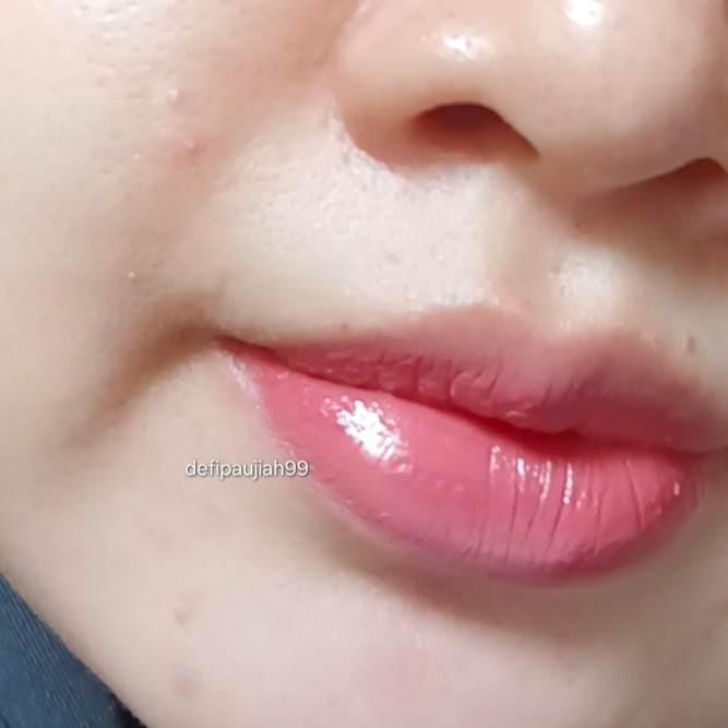 SheenLock Satin Lip Glaze - NU02 imgfdn-5ed335ae-6c2a-4afb-b982-ad9c4780d5d8