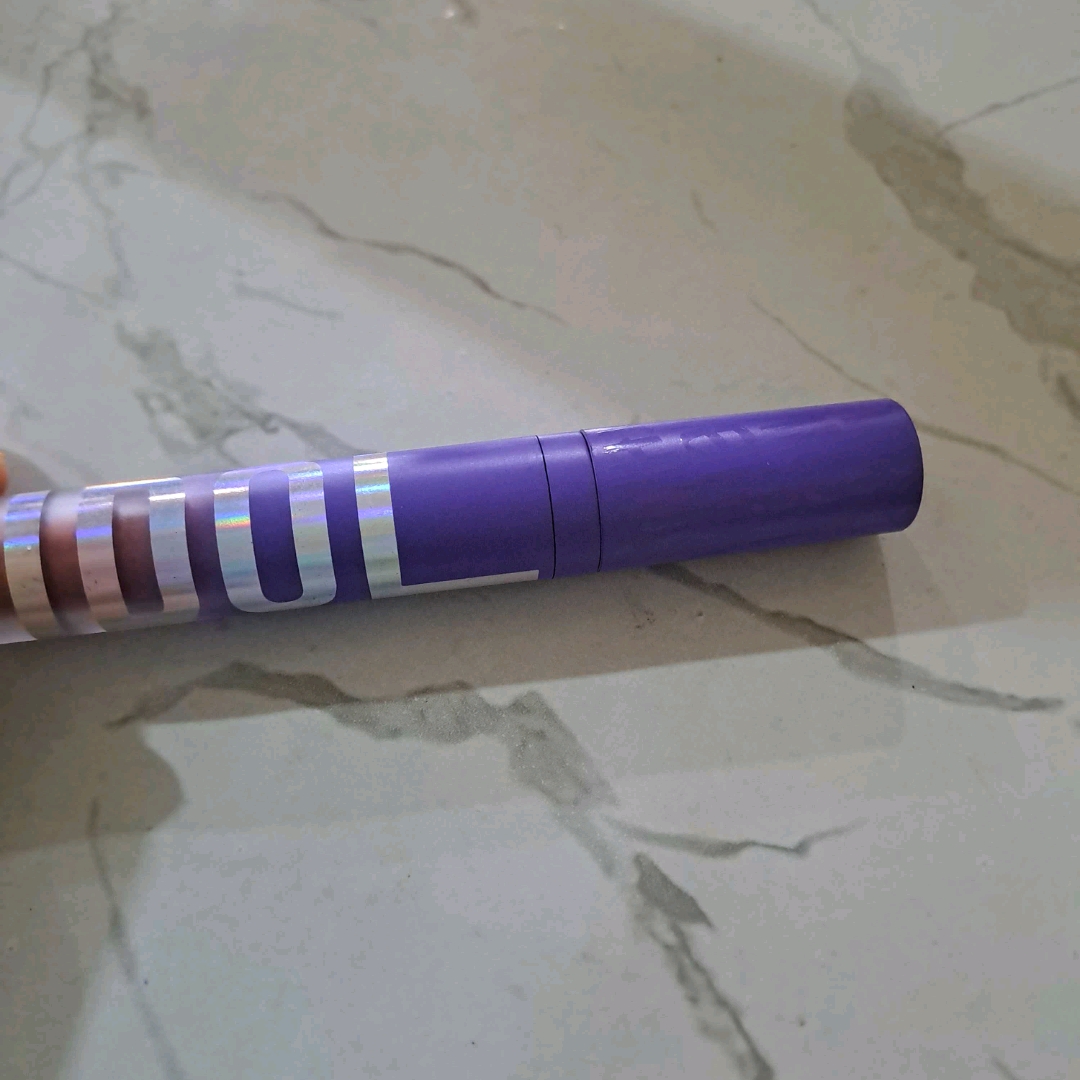 IDOL BLURRY Soft Lip Matte - Trouble imgfdn-c41e4894-1e98-46c7-bdec-5c48258f8aa9
