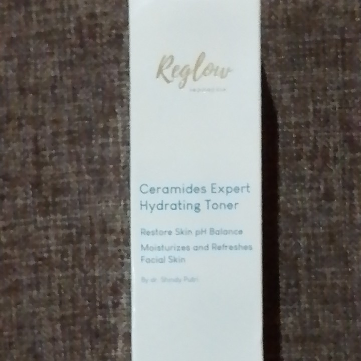 Ceramides Expert Hydrating Toner imgfdn-39028b06-9ccd-4292-8017-40cd325aaa33