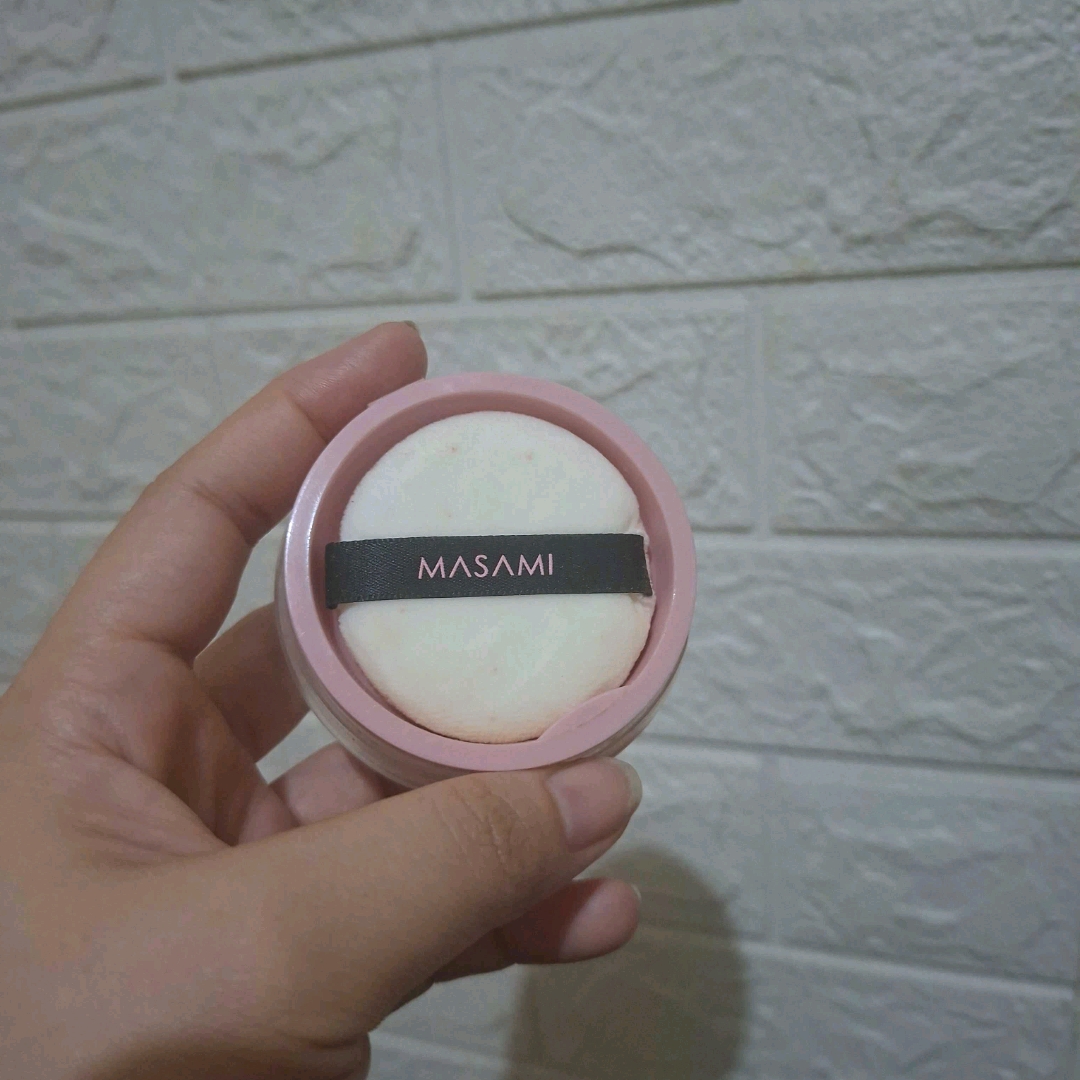 Forever Matte Blurring Loose Powder - Medium imgfdn-ff908349-aa5a-4420-9080-39417220963d