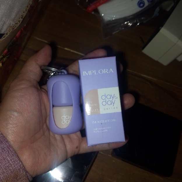 Day to Day Series Keychain Lip Bullet - 03 Extraordinary imgfdn-2d865b53-54dd-4f65-9a79-2f319b892d24