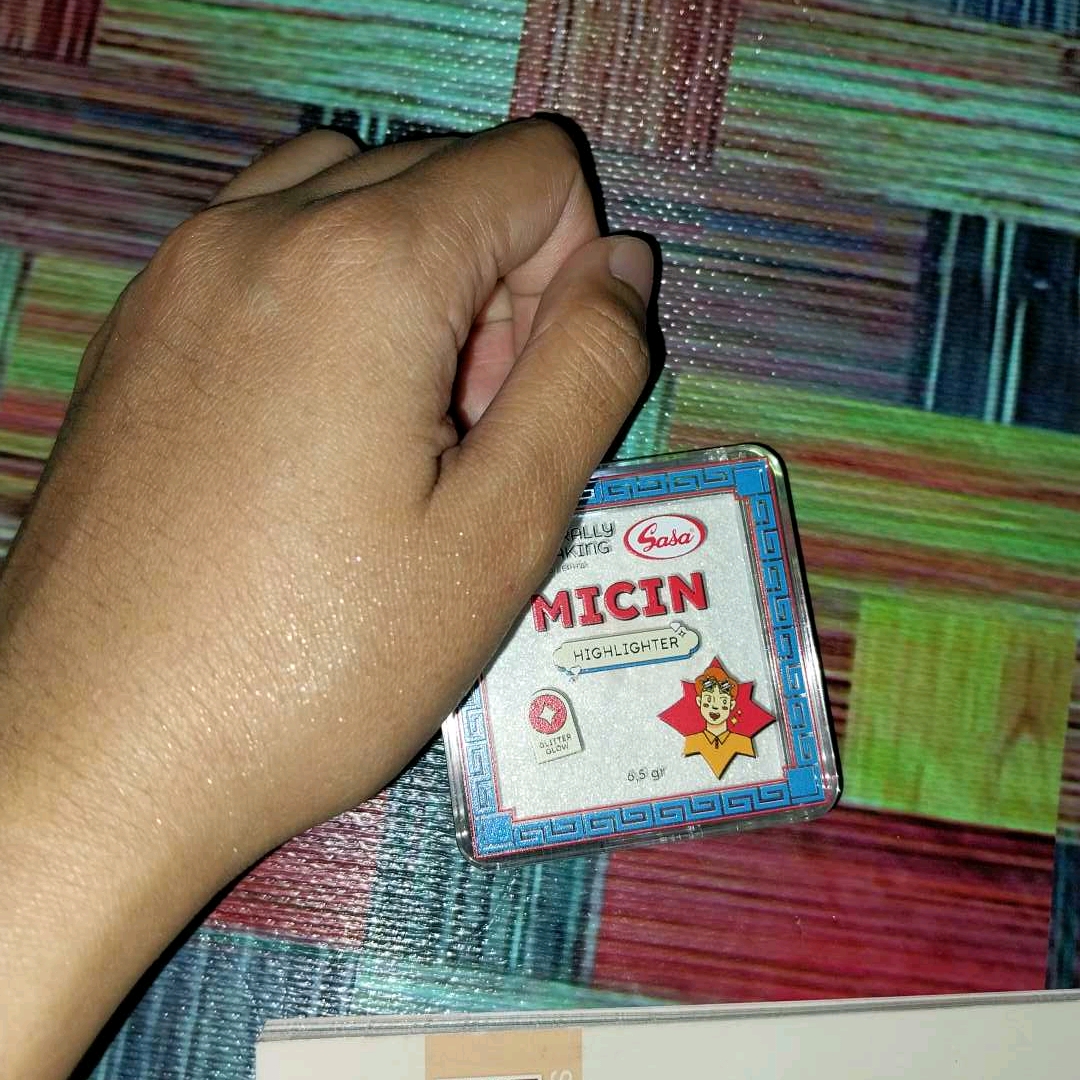 x SASA Micin Highlighter imgfdn-ffb4cf10-42ff-421e-9d6b-20e345dc07a8