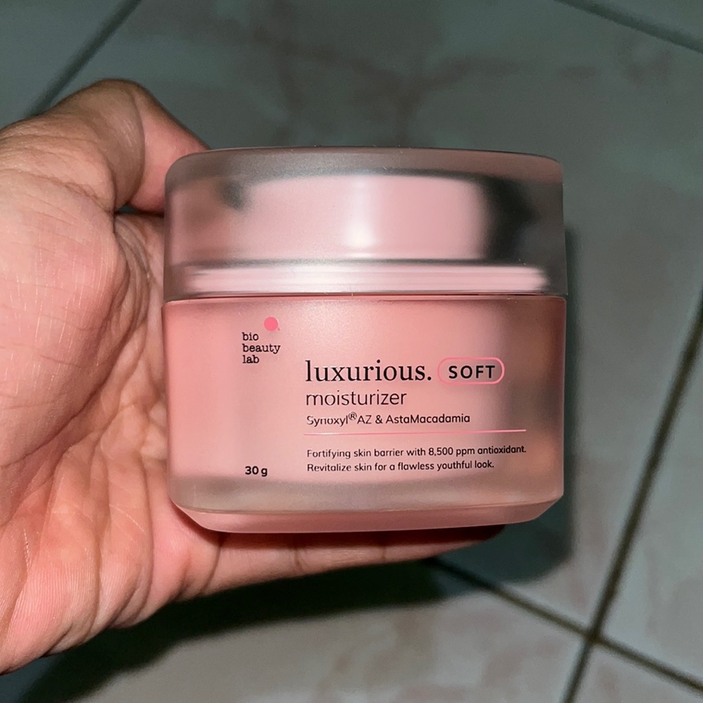 Luxurious Soft Moisturizer imgfdn-ee1fb432-80ce-4ffd-92a8-3b0fa8d92857