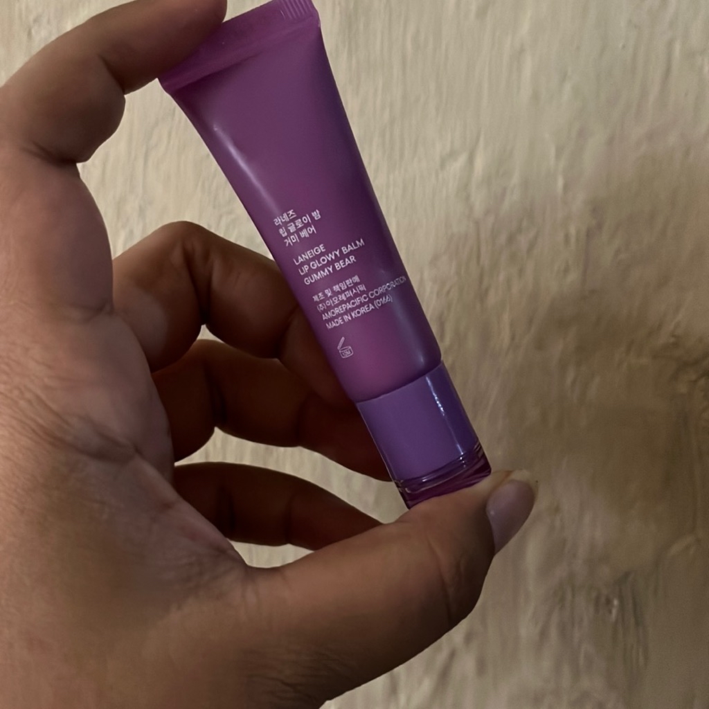 Lip Glowy Balm - Gummy Bear imgfdn-406163a7-4baf-4b0a-9db0-29498bbd89ef