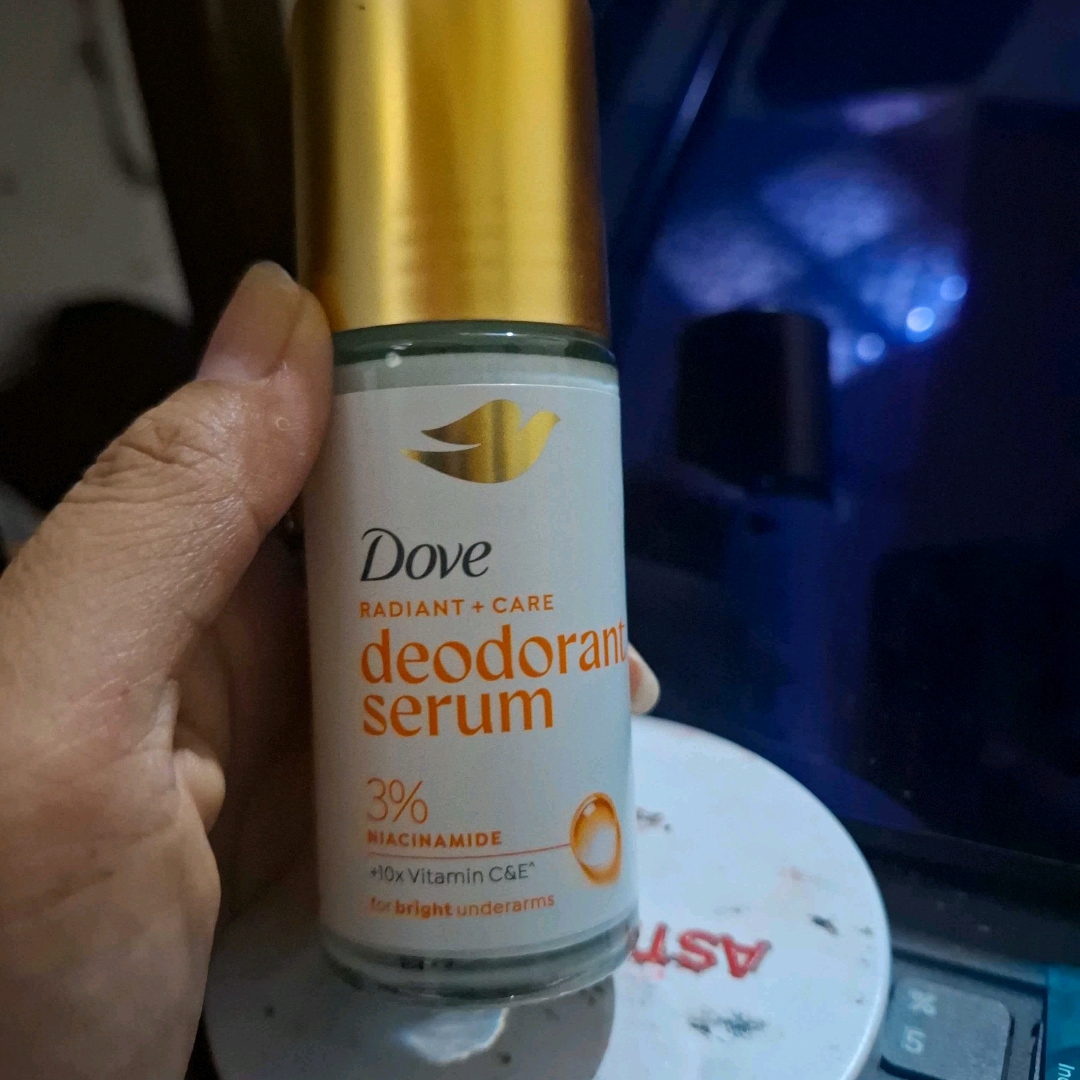 Radiant+Care Deodorant Serum Roll On  - 3% Niacinamide + 10x Collagen imgfdn-830b11aa-357a-4d47-9800-4b9ea984a2e6