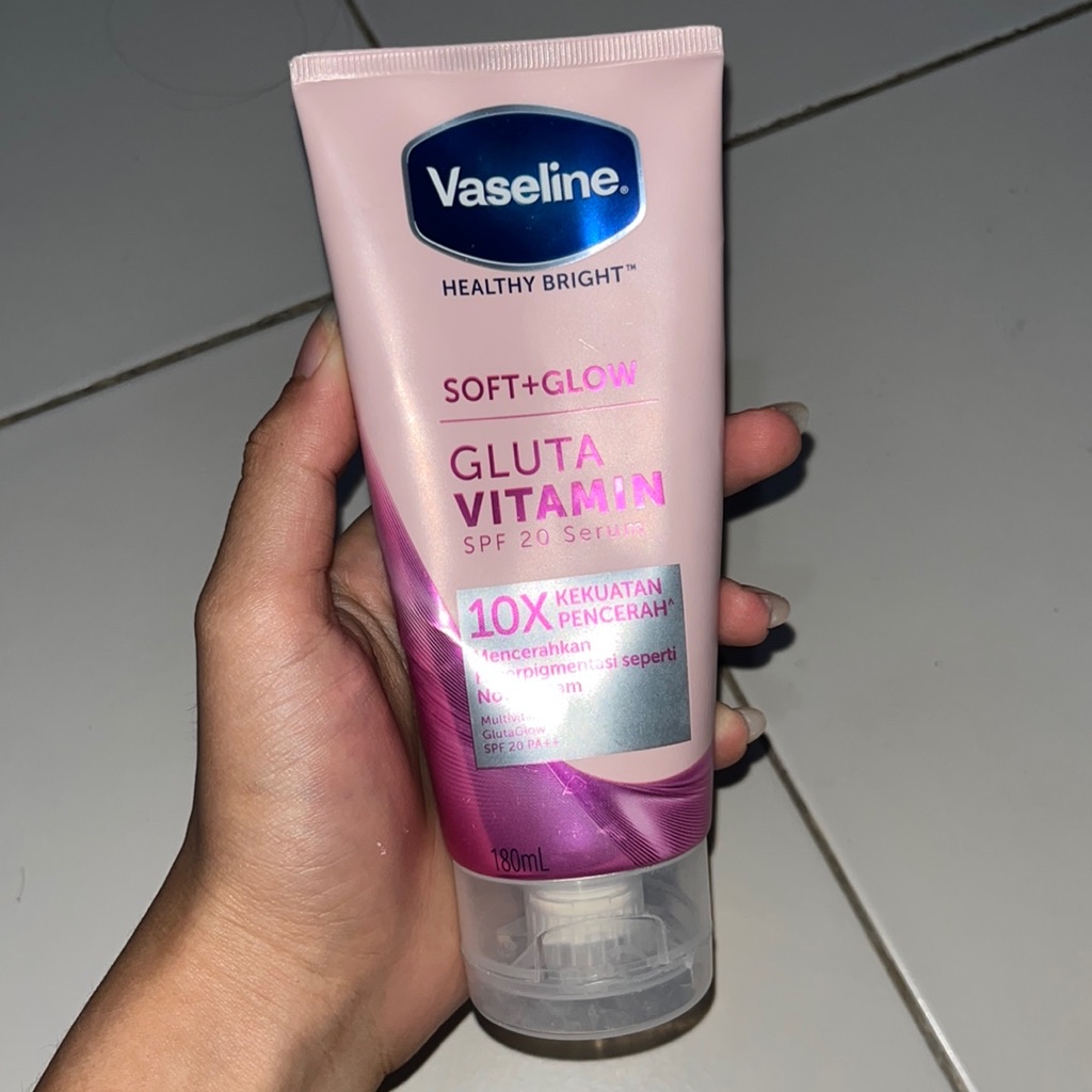 Healthy Bright Vitamin Body Serum Soft Glow imgfdn-22eb39dc-6a59-4fd0-9773-869b4611988f