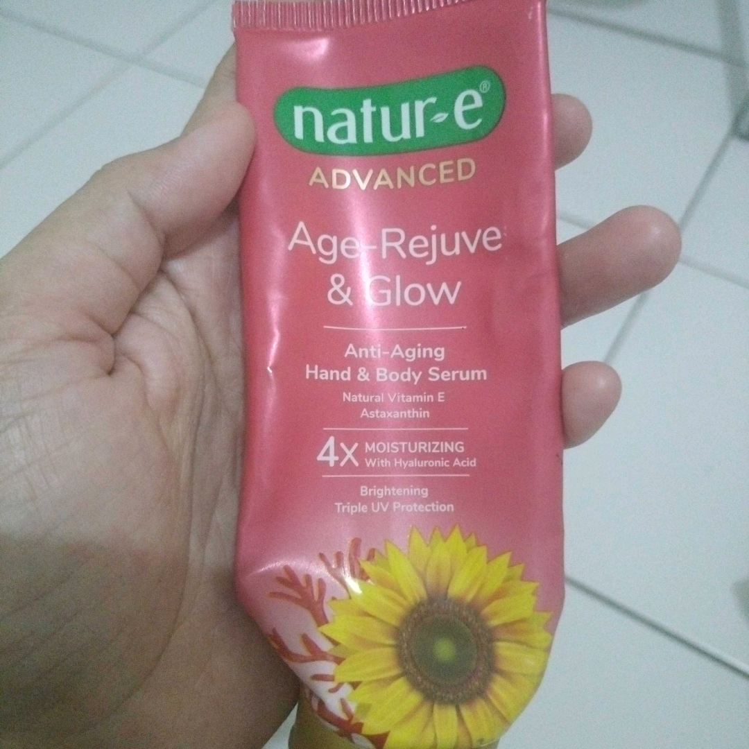 Advanced Age-Rejuve & Glow Anti-Aging Hand & Body Serum imgfdn-f057ccec-7eef-4756-b727-b9b4830aadd4