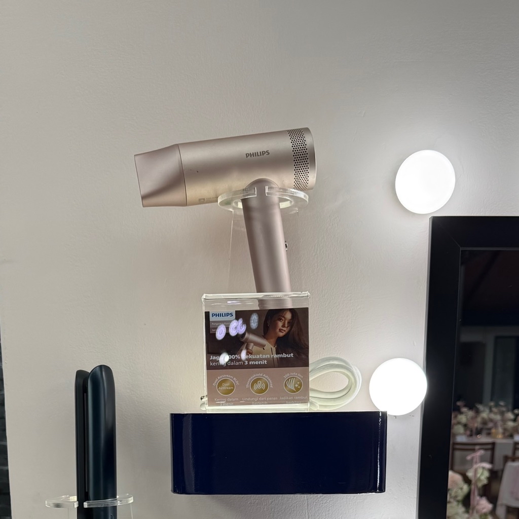 Hair Dryer 8000 Series BHD837/00 imgfdn-8d9b99cf-ba1e-49c3-b11b-d27dd4853d2a