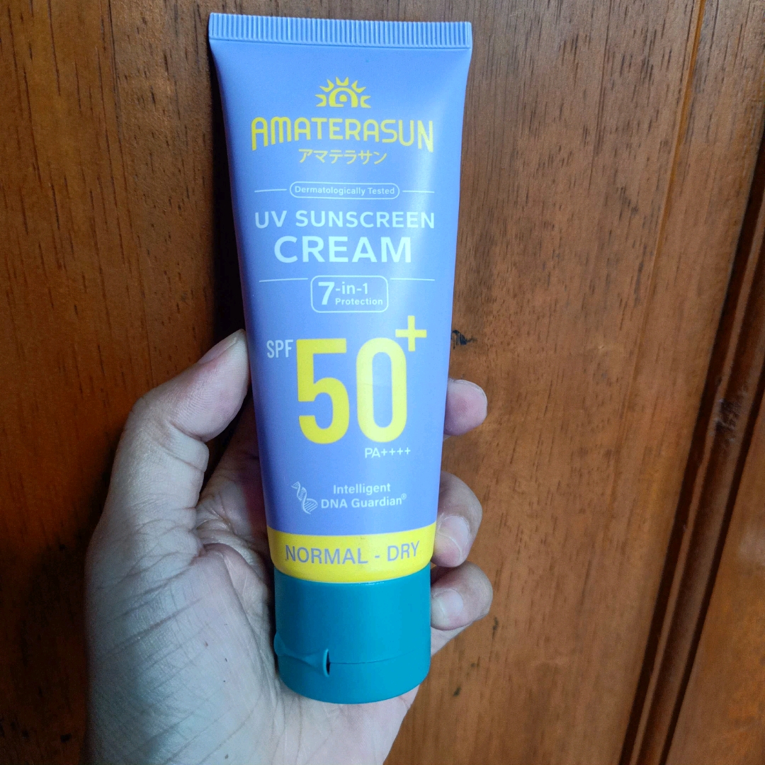 UV Sunscreen Cream SPF 50+ PA++++ imgfdn-5a8df9de-d4da-44e4-9e94-f5e161d3aabc