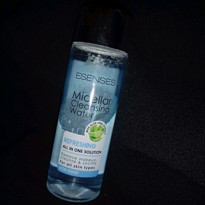 Micellar Cleansing Water - Refreshing imgfdn-398e9e57-57fe-41c1-adfa-a9cd613c2d9a