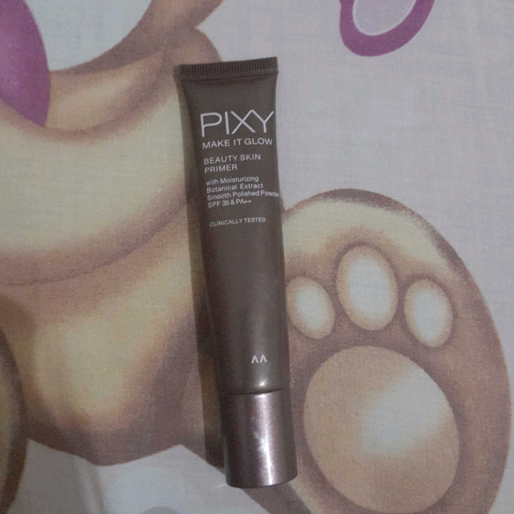 Make It Glow Beauty Skin Primer - 101 Beige imgfdn-6e97ac55-69d8-4bcd-b2ac-70816e62d0b7