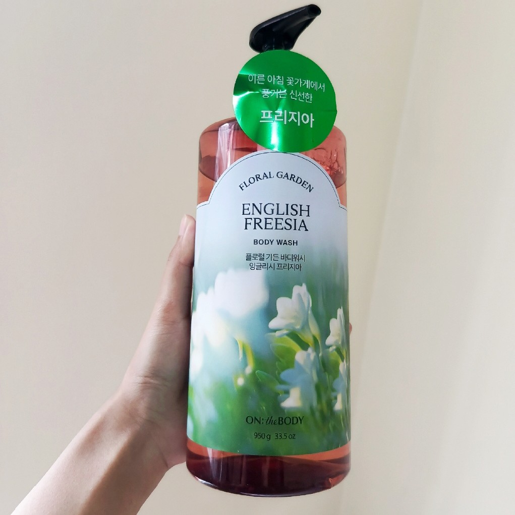 Floral Garden Body Wash - English Freesia imgfdn-60f32f8d-055a-4355-a9e0-7f394db36d5f