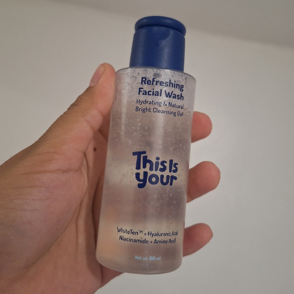 Refreshing Facial Wash imgfdn-626b54e4-5285-4cac-a1ff-6e0dc178fc06
