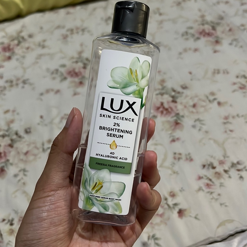 Skin Science 2% Brightening Serum Body Wash - Freesia imgfdn-cac96abe-2ac9-4c1e-8c73-f4d75206d01f