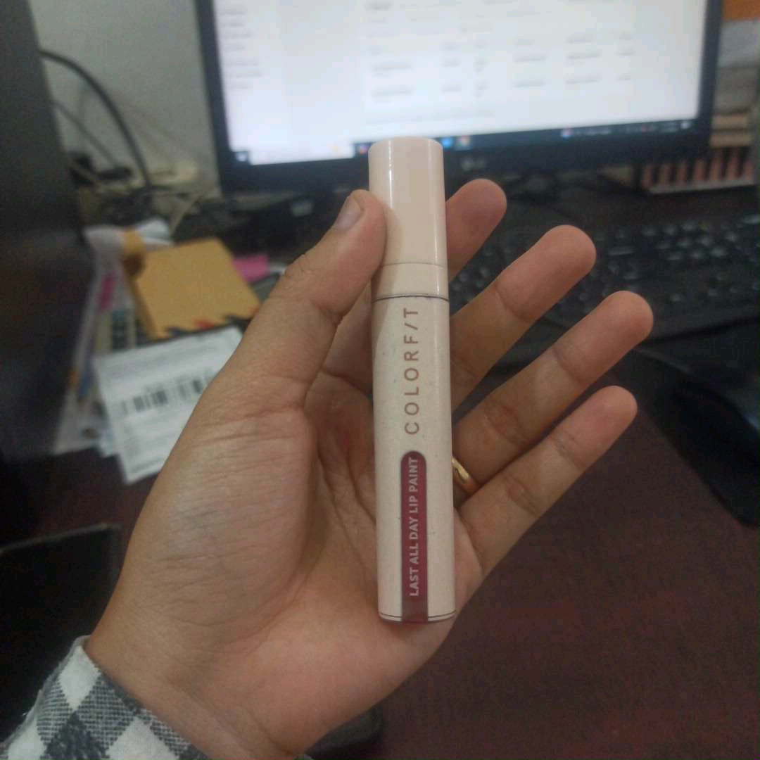 Colorfit Last All Day Lip Paint - Infinite Coral imgfdn-f85a1c7d-6100-42b3-86b3-031898939aed