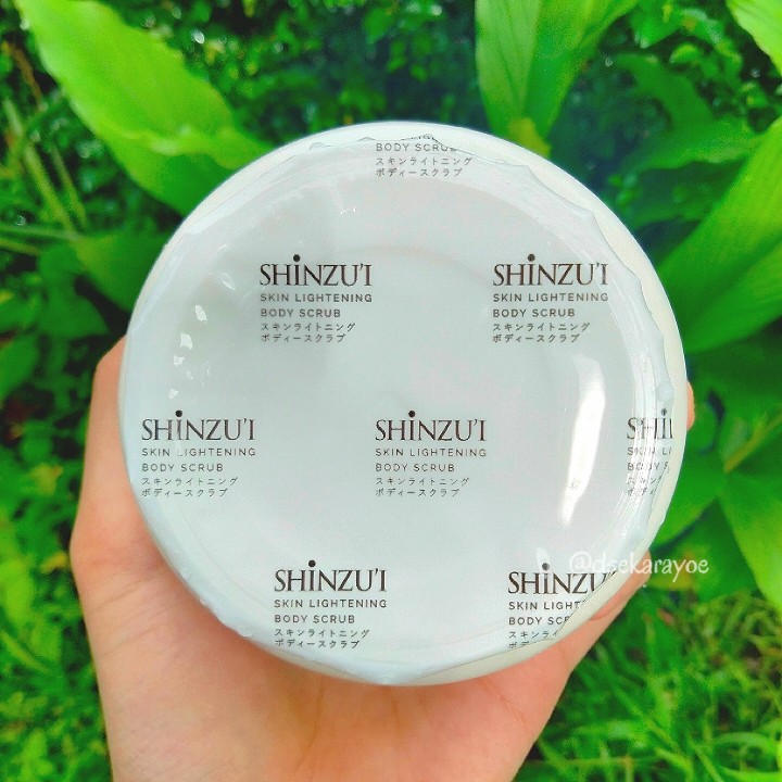 Skin Lightening Body Scrub - Myori imgfdn-d2059999-7cec-45c5-b944-a242a7ed9c65