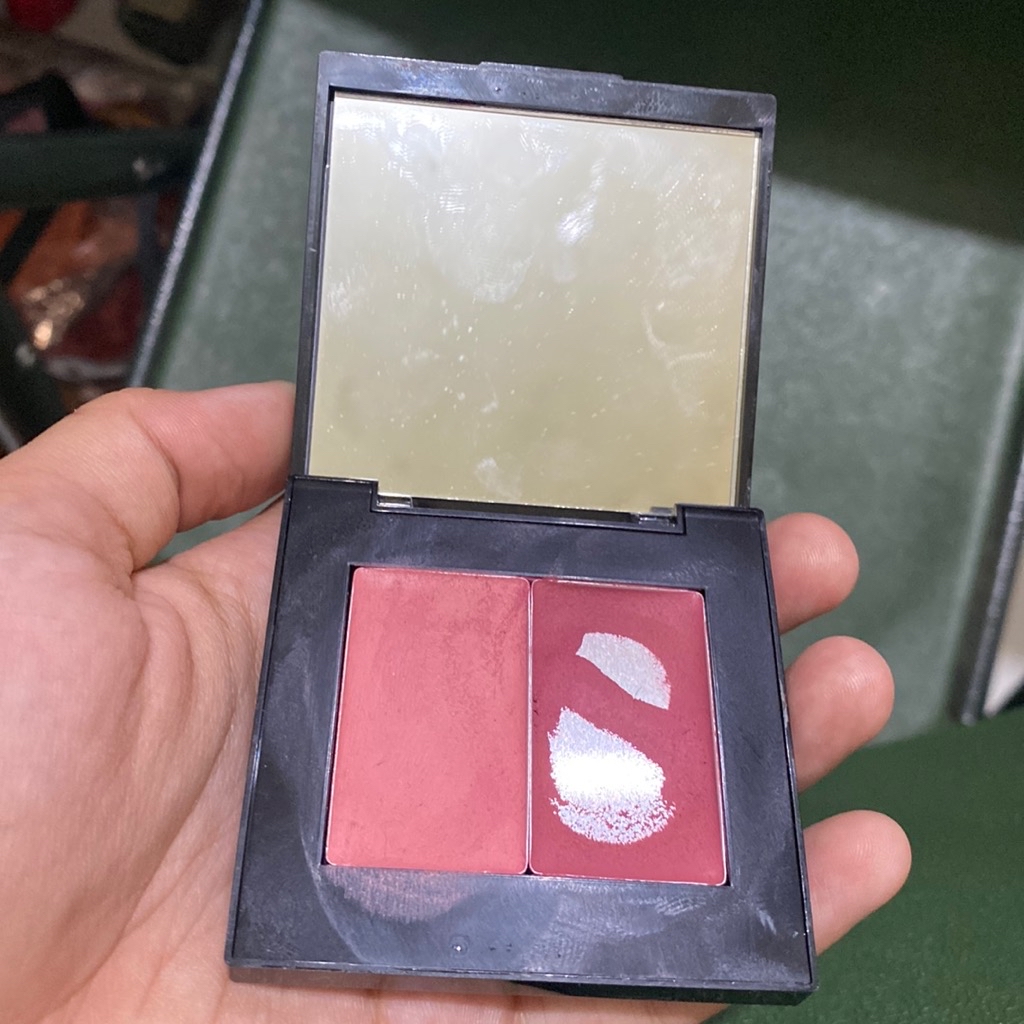 Euphoria Suede Cream Blush - 10 Magnetic Rush imgfdn-9b64fdb6-ac4a-42c2-8ae8-698d3ae760ca