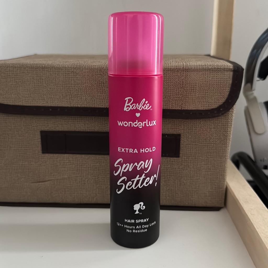 X Barbie Extra Hold Spray Setter imgfdn-7865fd88-72b0-4dde-8979-48d7e72a459a