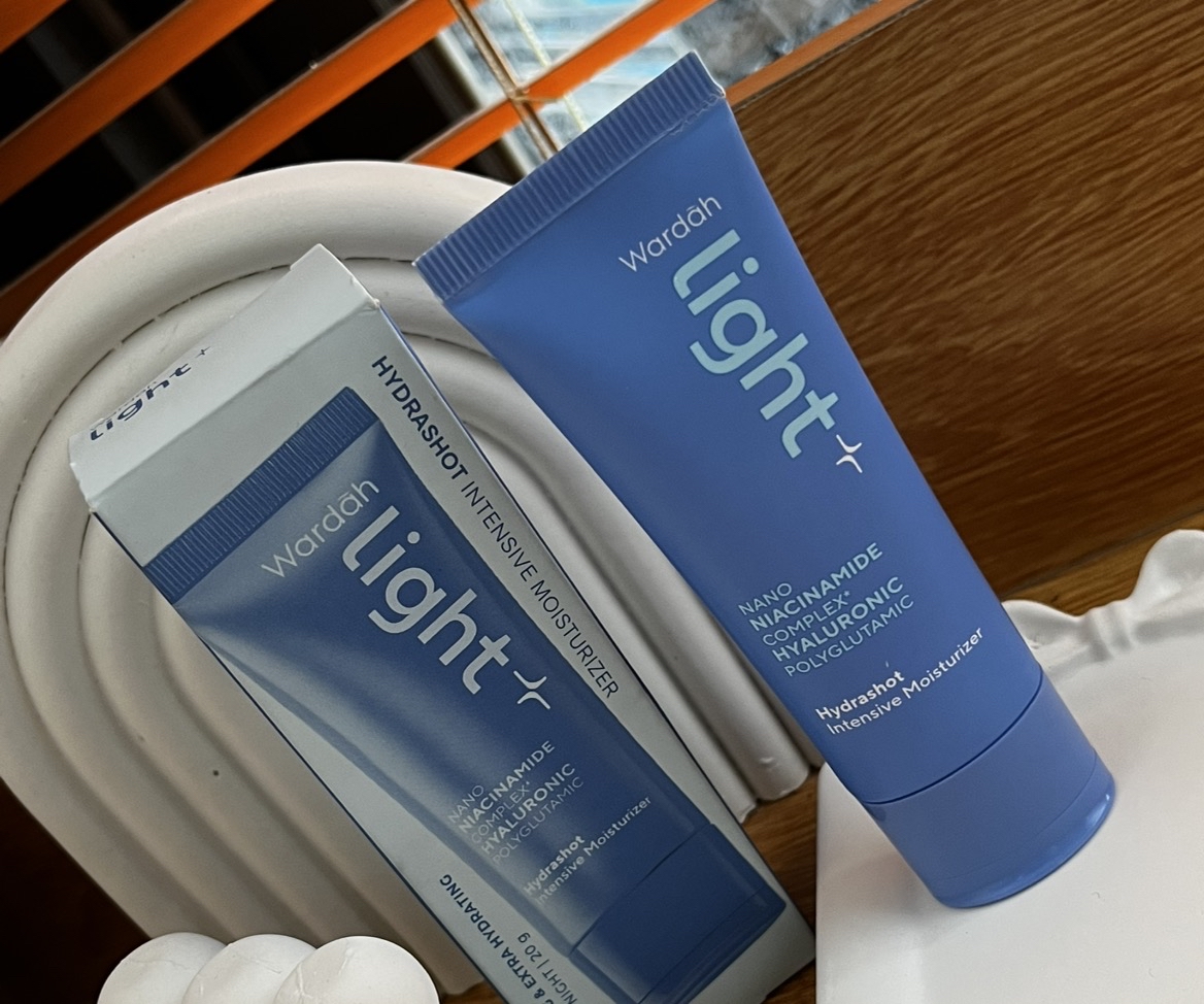 Light+ by Wardah Hydrashot Intensive Moisturizer imgfdn-d9cdf1a7-7cc1-4c91-8053-914b1395d07a