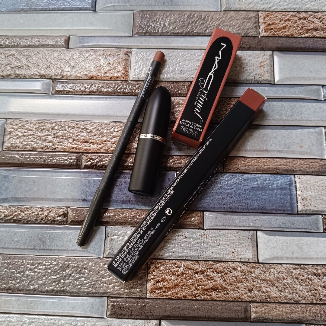 Lip Pencil - Boldly Bare imgfdn-f51c6bfc-cdf8-4b28-9466-63d656bc5b24