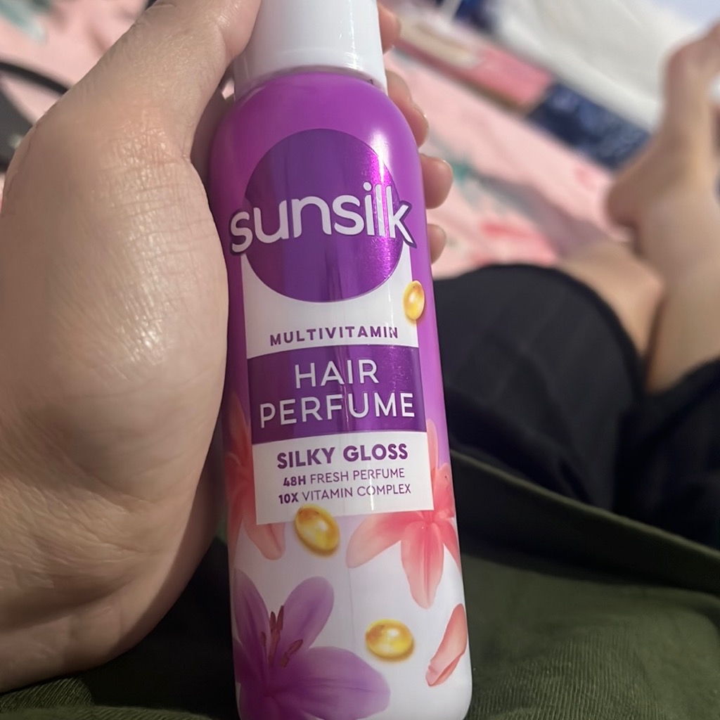 Silky Gloss Multivitamin Hair Perfume imgfdn-783c3bd0-16c3-489d-8d08-0ae4d89a46a5