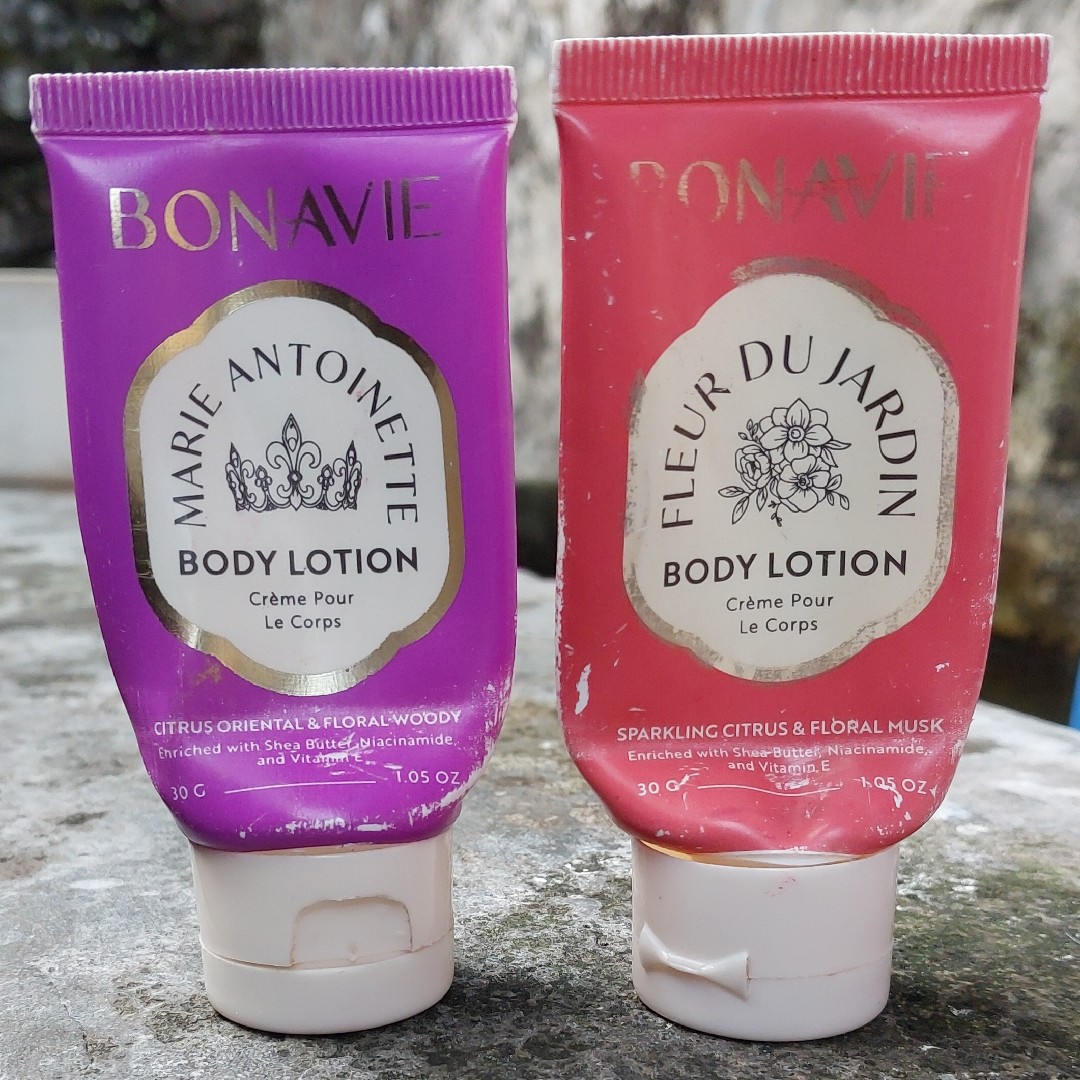 Body Lotion - Marie Antoinette imgfdn-f7799193-ce1a-41de-9f79-b5ba35f0bc9d