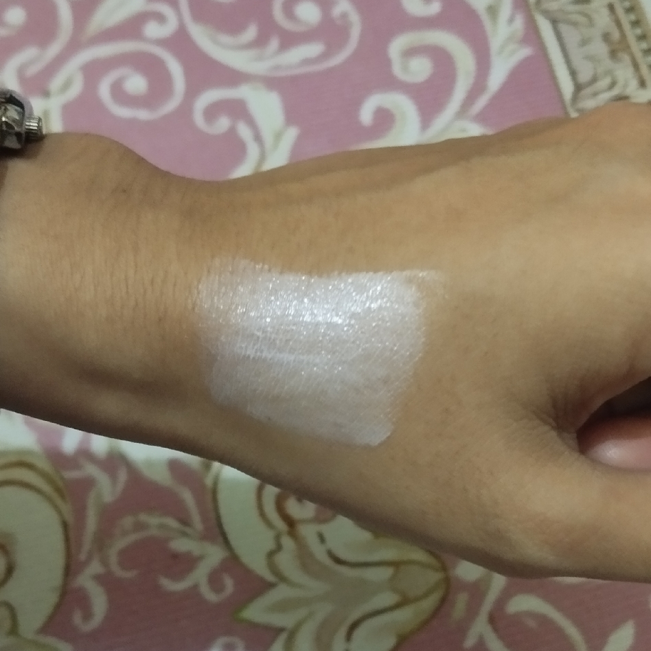 UV Fresh Look Acne Care SPF35  imgfdn-107c1714-2870-40d2-b6eb-a04fe53bd344