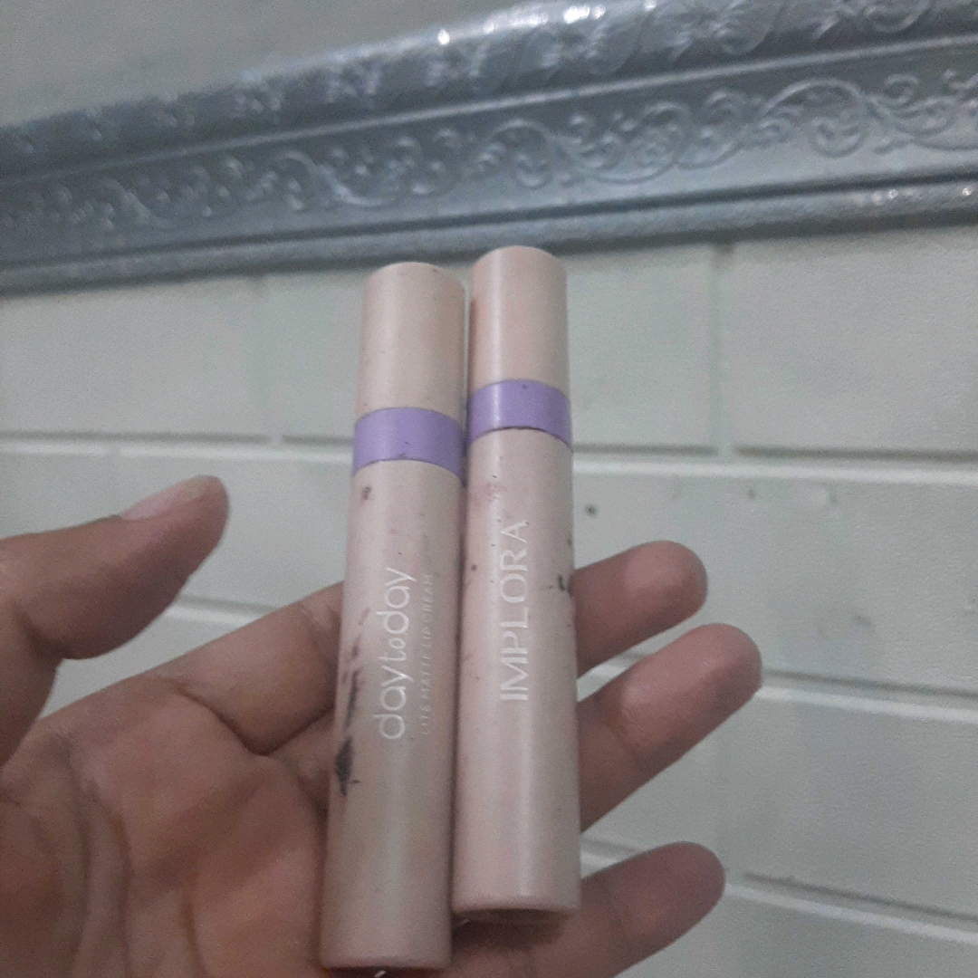 Day to Day Series Lite Matte Lip Cream - 06 Attitude imgfdn-379fd6fd-c326-4956-a52d-82e8c91ffccb