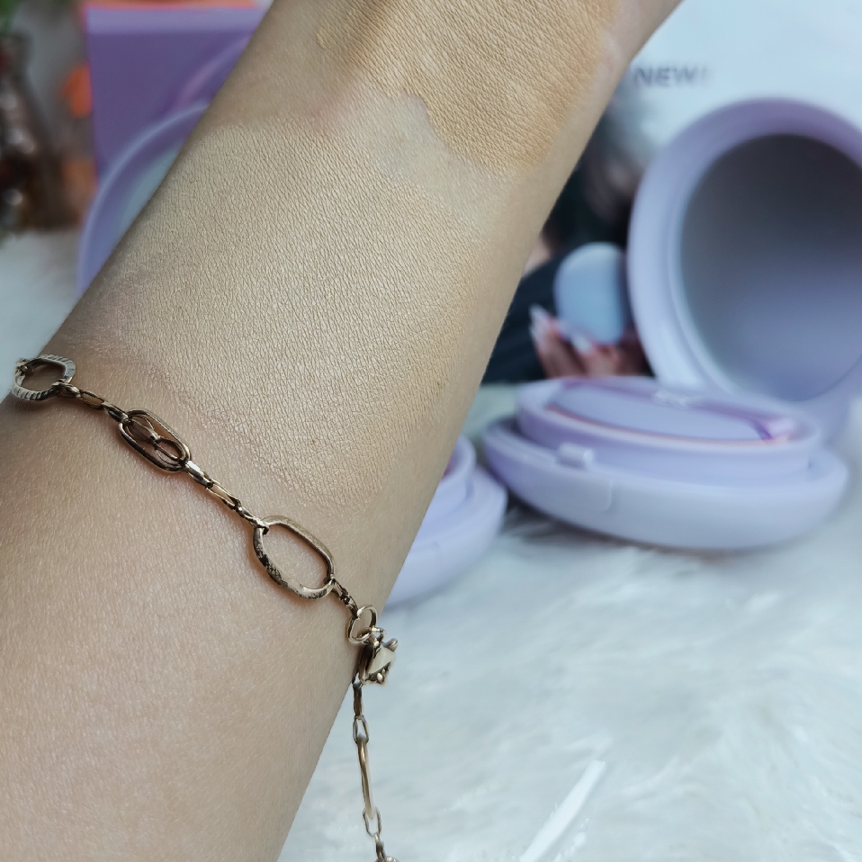 Unbothered Demi-Matte Cushion - N10 Lace imgfdn-9a714a5a-5266-406d-849d-61558194861f