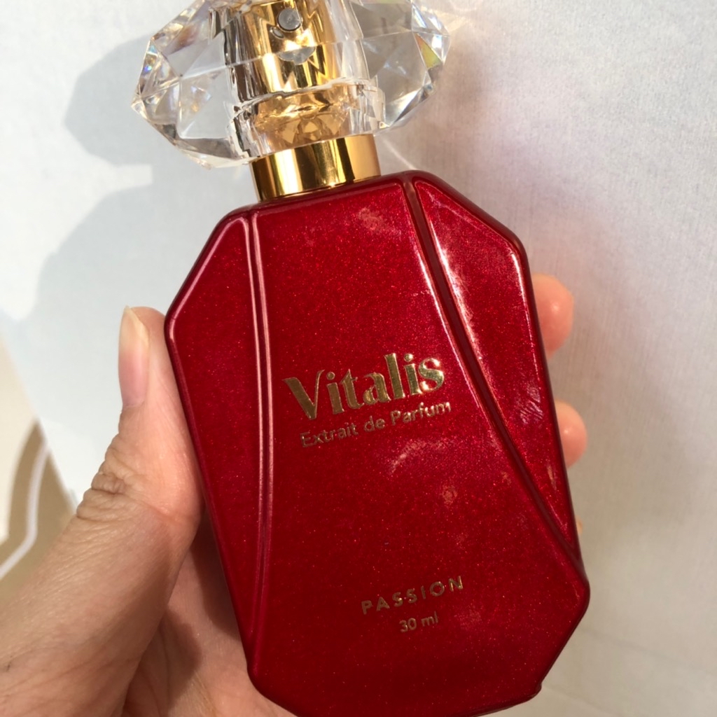 Extrait De Parfum - Passion imgfdn-d09d7935-2c69-4ce4-b9d0-8f3df168be84