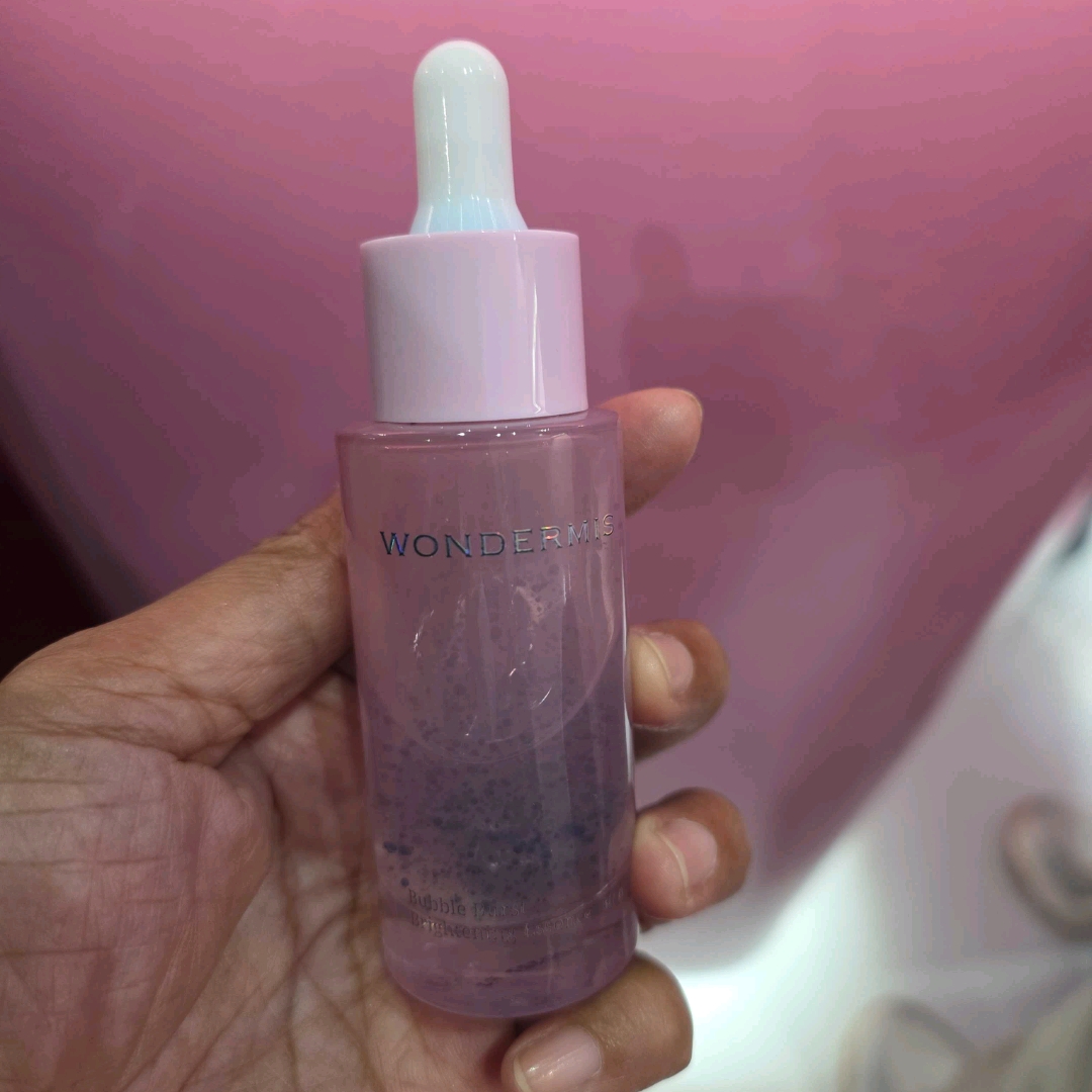 Bubble Burst Brightening Essence imgfdn-42d610ef-406e-4c7f-b8a9-61a66ca7296d