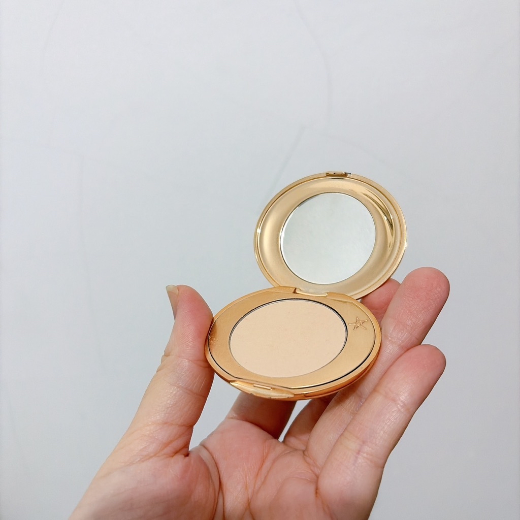 Charlotte Tilbury Airbrush Flawless Finish - Fair imgfdn-354f92bd-3efa-4623-b245-278a4c5cdb04