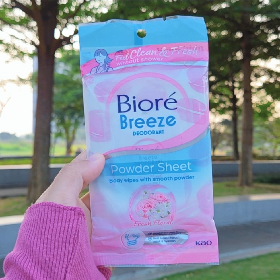 Breeze Deodorant Powder Sheet - Fresh Floral imgfdn-b73cf311-d65c-4872-a1f4-1d3319d4ed8c