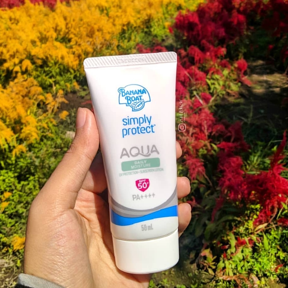 Simply Protect Aqua Protect  SPF 50+ PA++++ - Daily Moisture imgfdn-79c3e34a-f79e-443c-8714-50e32bf40033