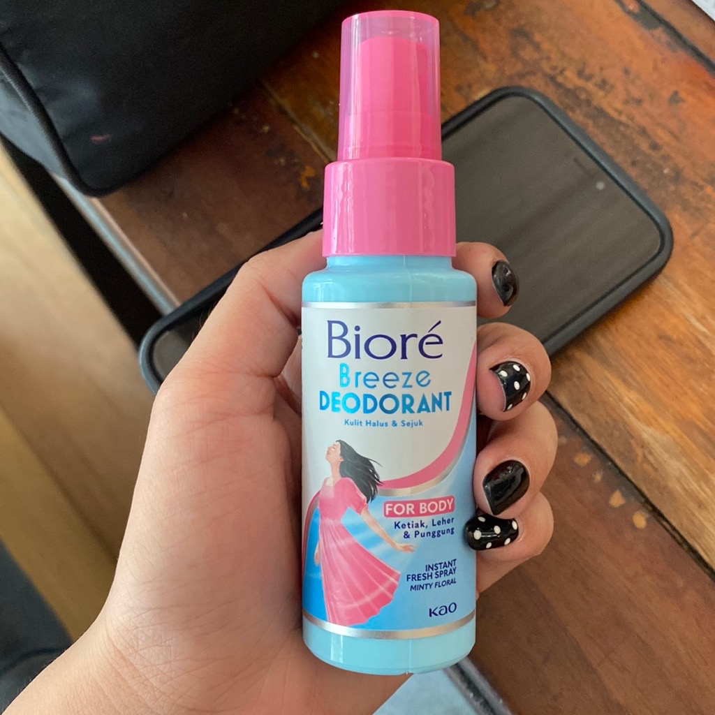 Breeze Deodorant Instant Fresh Spray - Minty Floral imgfdn-717803a4-1c82-470d-9054-70dd2f244fdc