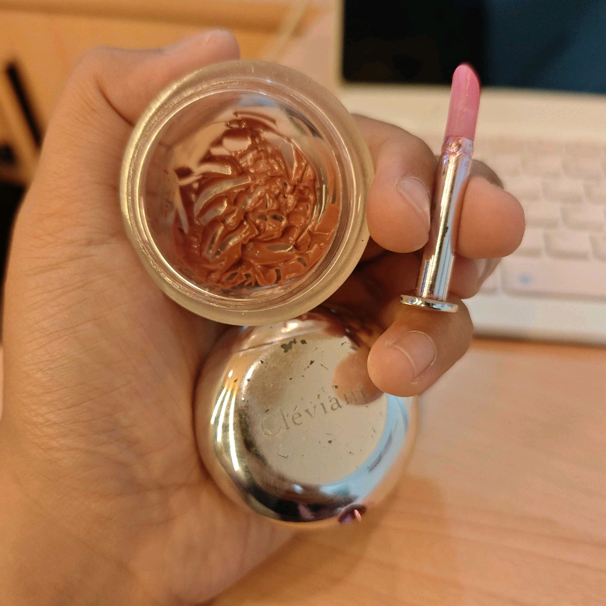 Juicy Lip Pudding - Pink Cherry imgfdn-6d0904d4-745a-40a7-9712-42f2bd28c800