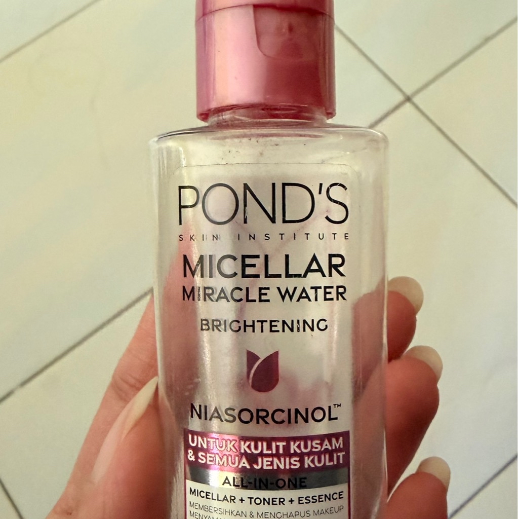 Brightening Micellar Miracle Water All-In-One imgfdn-e6004670-9979-4077-8032-b329d5e863cb
