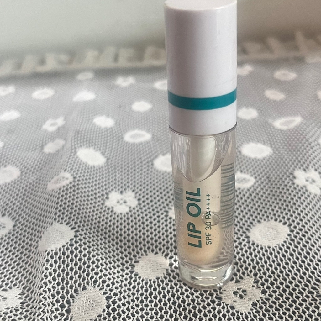 Lip Oil SPF 30 PA ++++ imgfdn-04741913-013b-49b5-b1f2-9467cde1d453