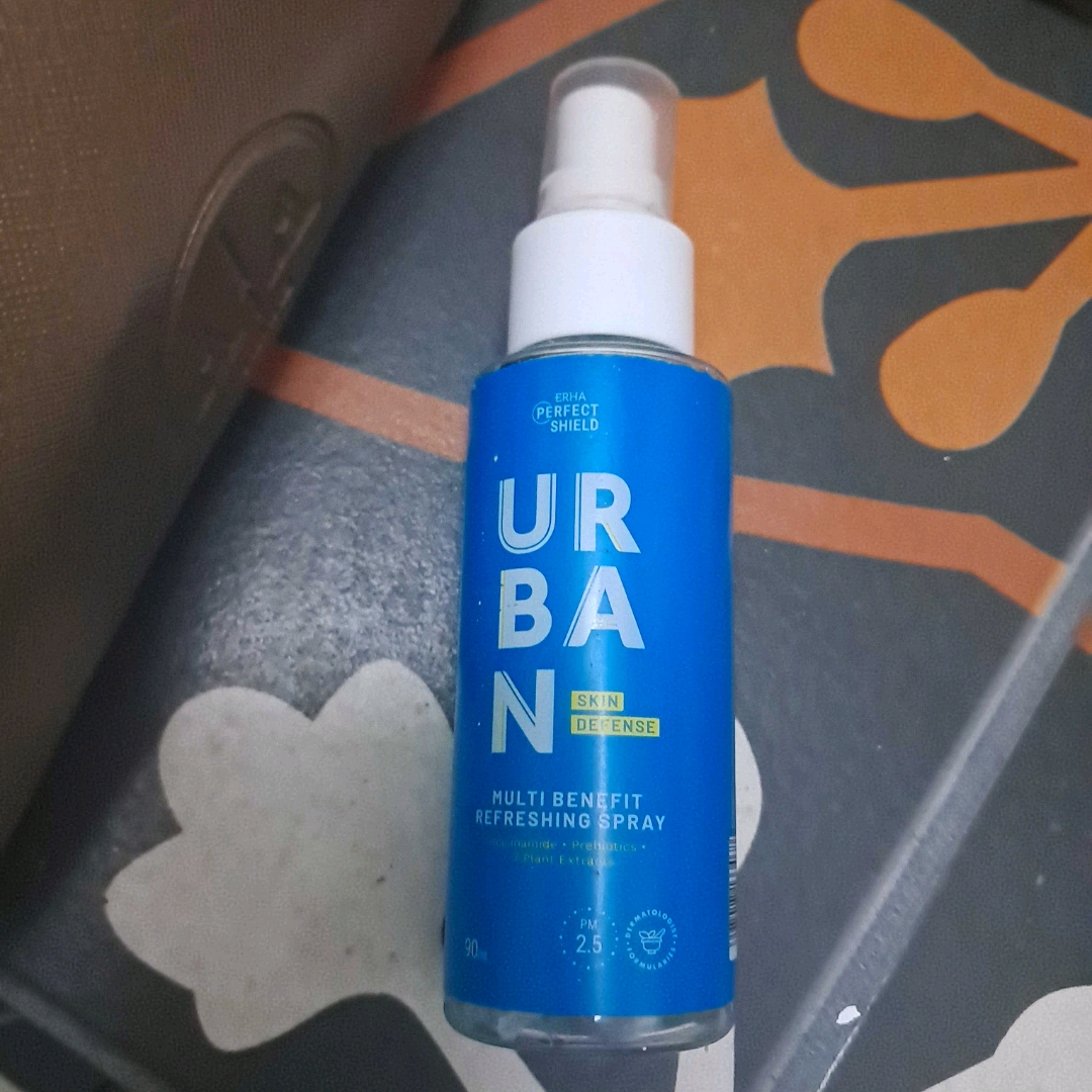 Perfect Shield Urban Skin Defense Multi Benefit Refreshing Spray imgfdn-87786794-24c2-458c-96be-7f2cf89a0074