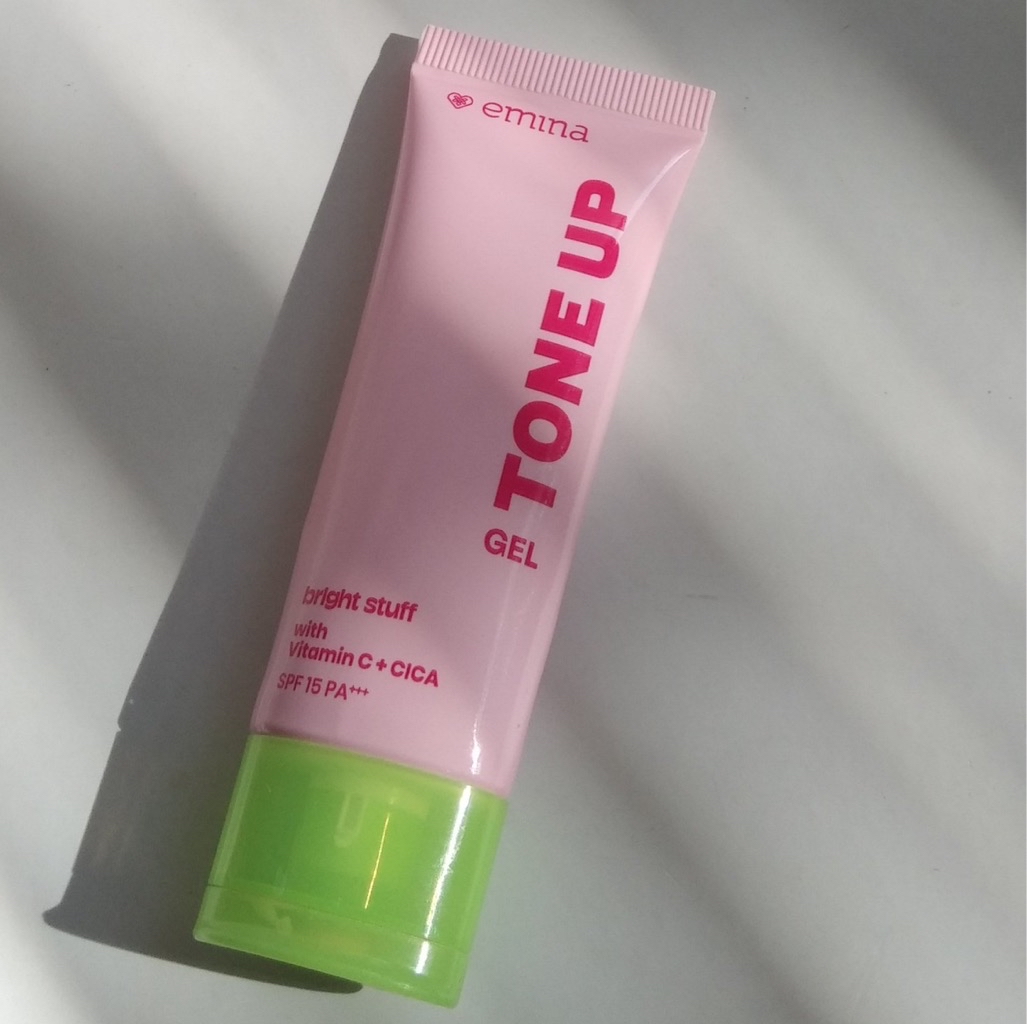 Bright Stuff Tone Up Cream imgfdn-888112c0-86bd-49c5-86bc-88ef4490d502