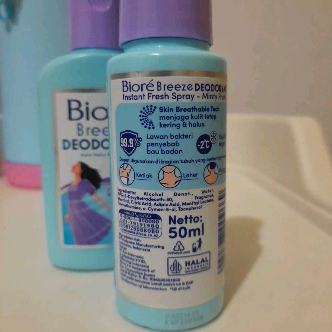 Breeze Deodorant Spray - Minty Fruity imgfdn-40f9a72e-1eb6-48dc-b919-3949fcaeb596