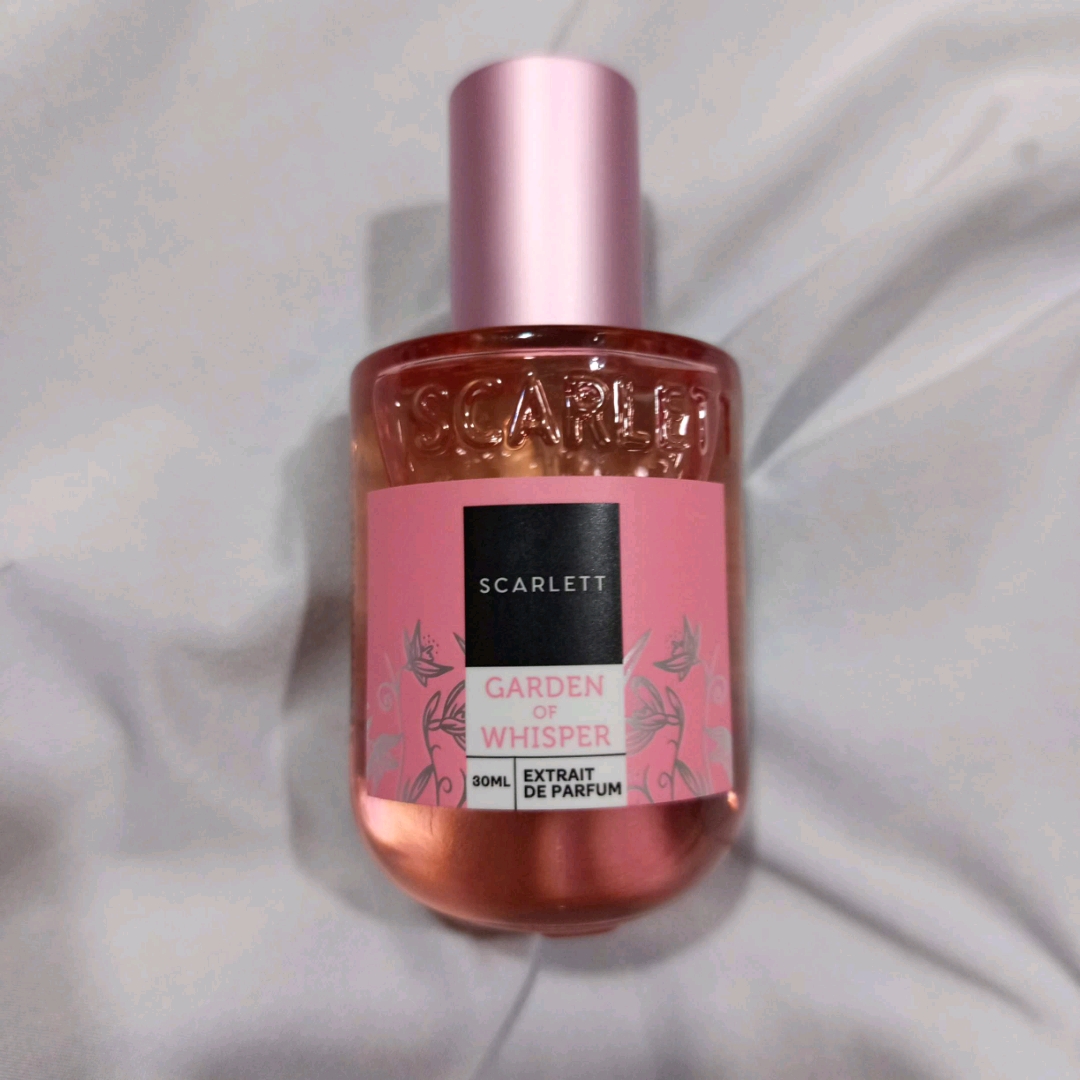 Extrait De Parfum - Garden of Whisper imgfdn-a17e40a5-37b2-42a6-ae32-692f974a1a63